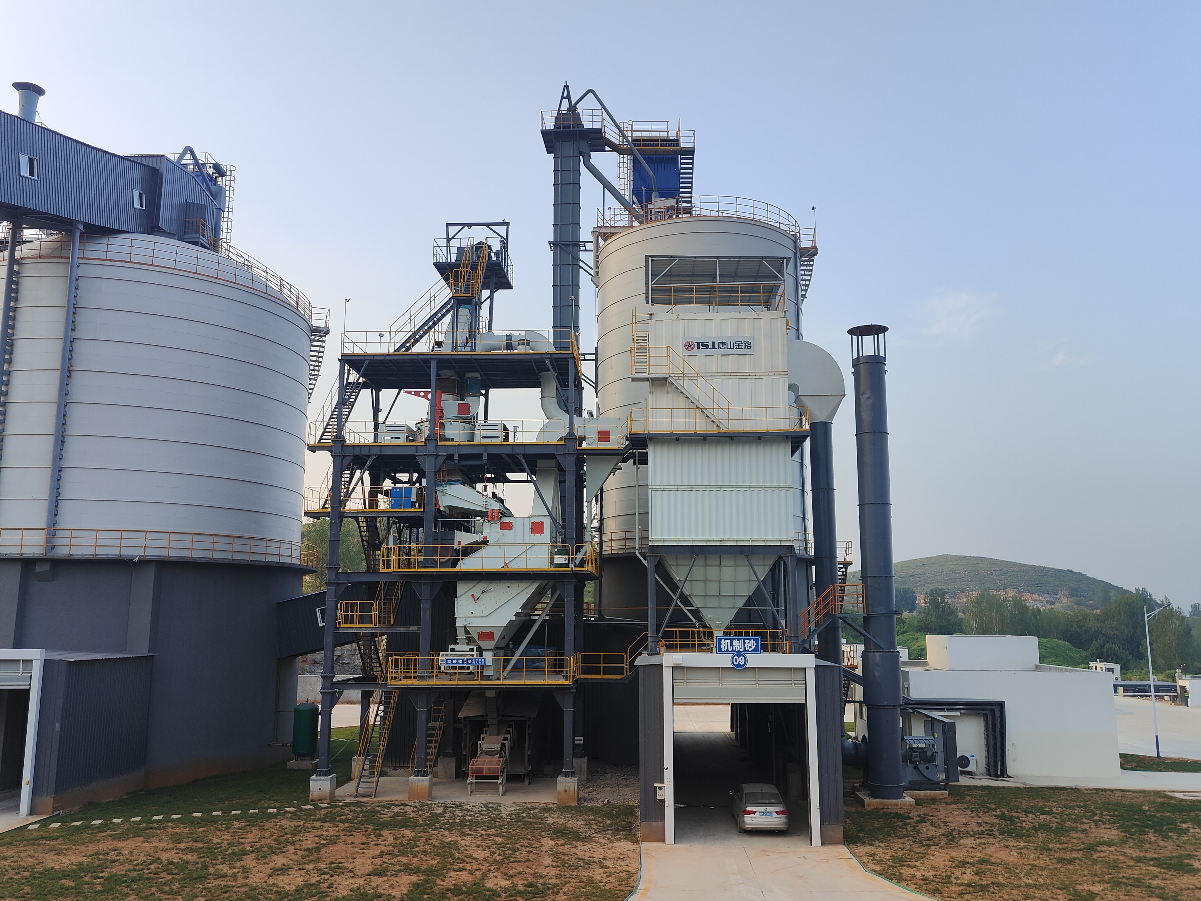 投資干法制砂樓的優(yōu)勢(shì)：綠色環(huán)保，全年可生產(chǎn)